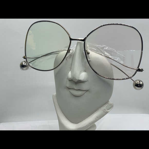 Invisalign’s - Picture 6 of 6